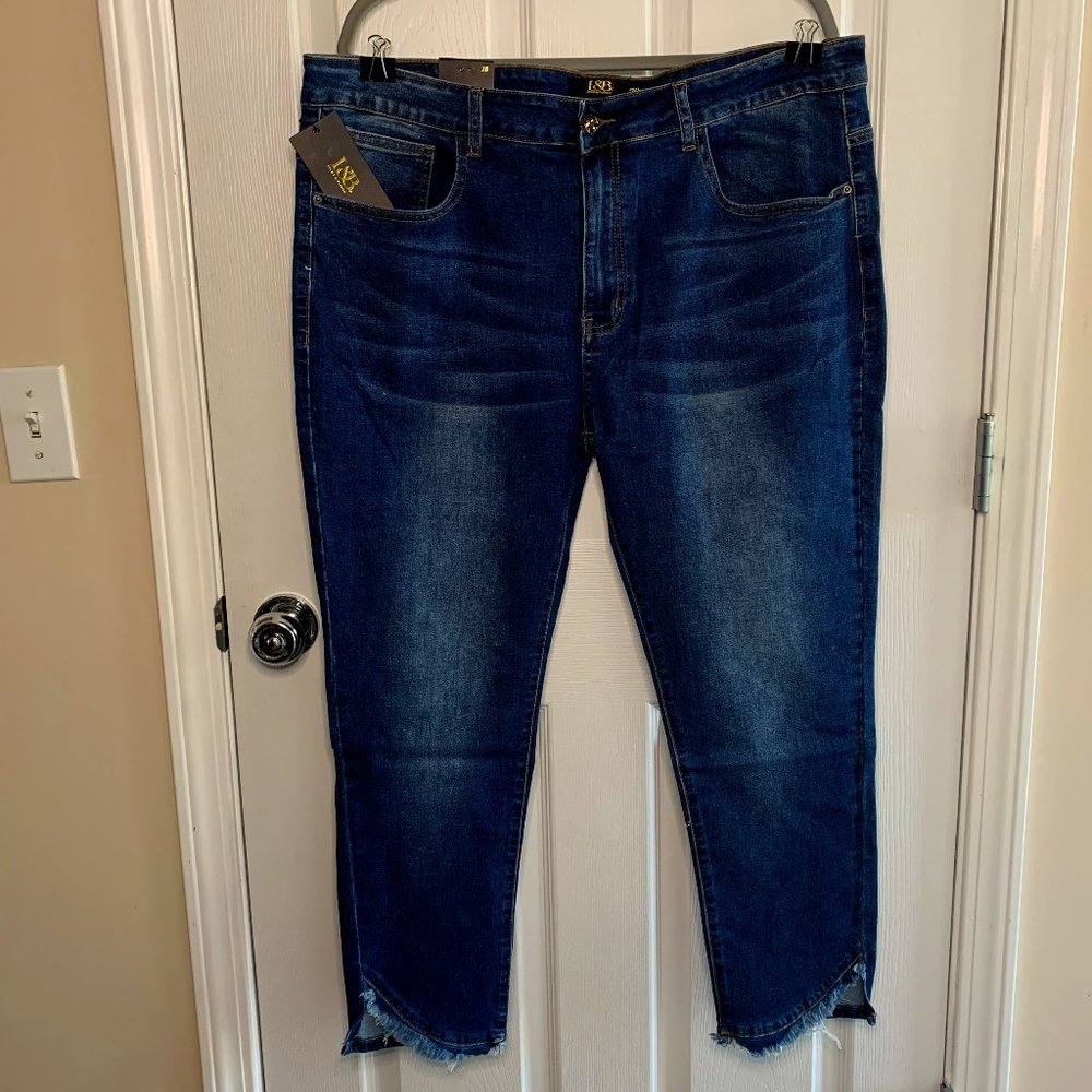 Lucky and Blessed Sz 20 Medium Blue Mid Rise Ankle Skinny Jeans NWT frayed cuff